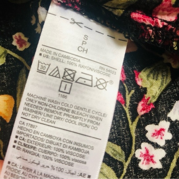 Old Navy Floral Halter Top - Picture 7 of 8